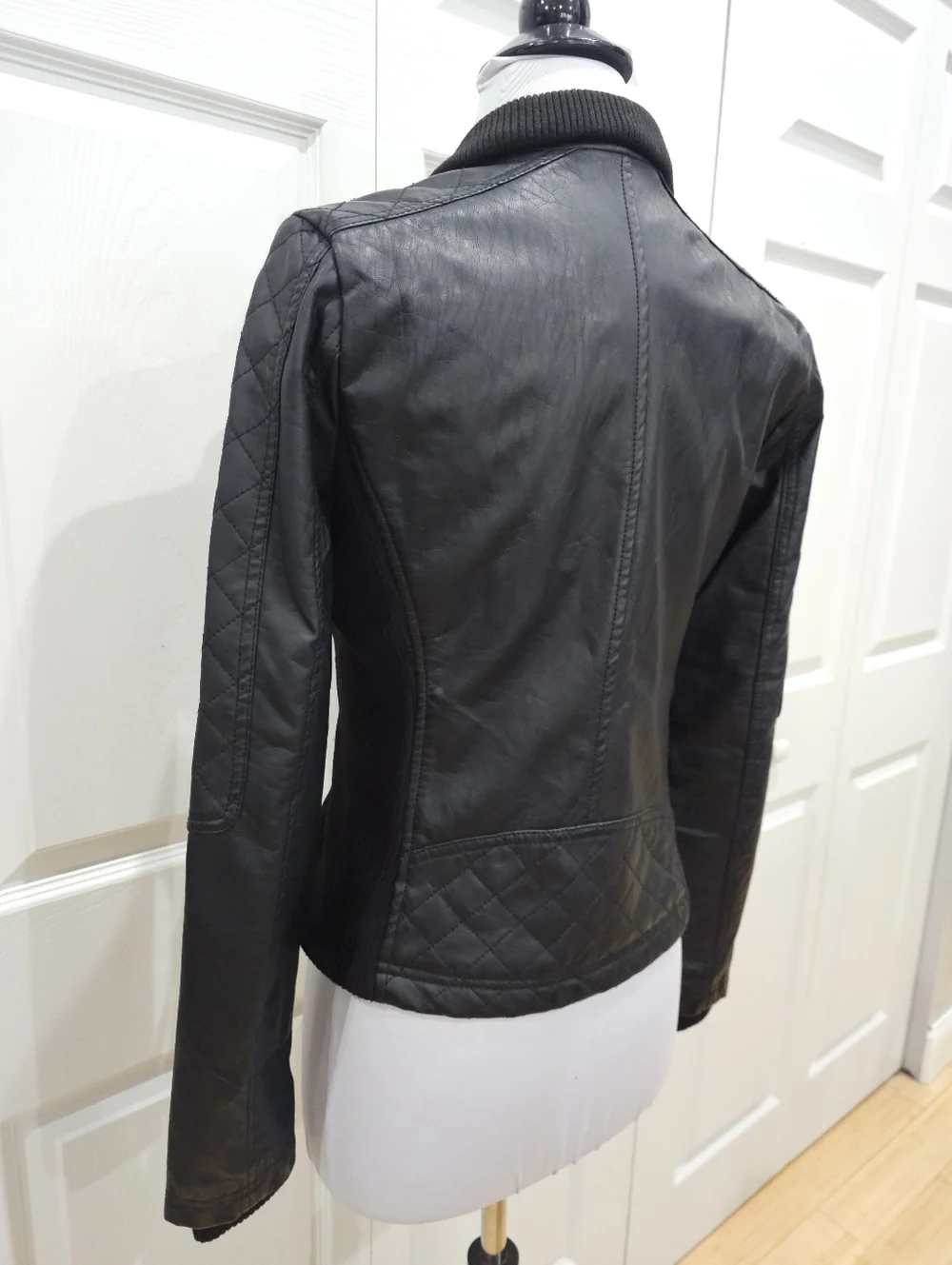 Therapy Lane Crawford Black Quilted Faux Leather Bomber Knit Zip Jacket Coat S - Picture 8 of 11